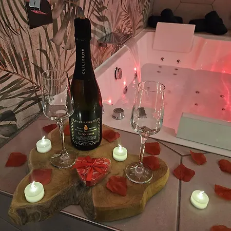 Suite Romantique Tropicale Vienne  Exterior photo
